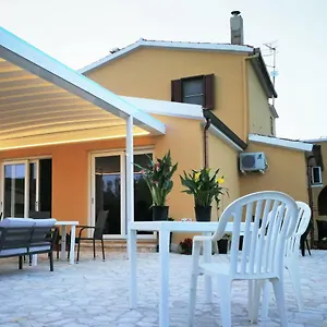 2* Bed & Breakfast Fiori Di Pesco